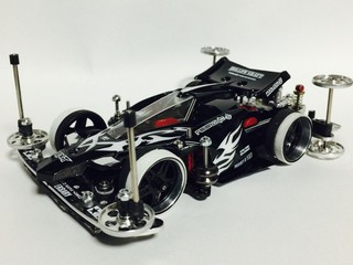 VSデビューで白黒アバンテ