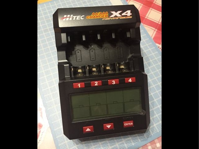 充電器 HiTEC X4