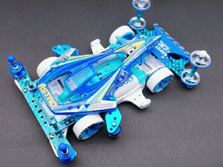 新しい仲間「ミニ四シャー駆」