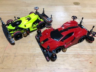 フェラーリ&山椒のツーショット😂