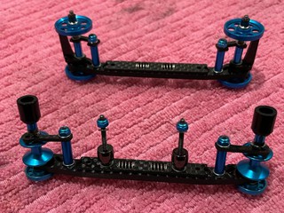 full carbon light blue theme