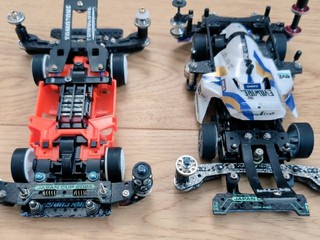 HGカーボンリヤローラーステー