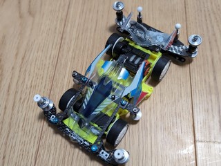 アズール