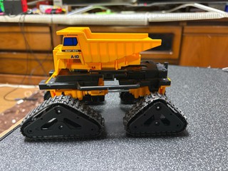 クローラーダンプ