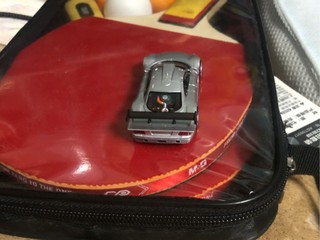 あれベンツのミニカーがミニ四駆になった