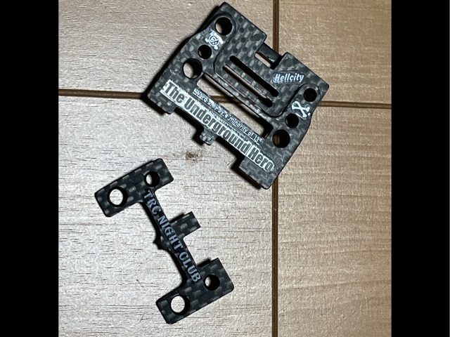 モーターカバー　電池ホルダー