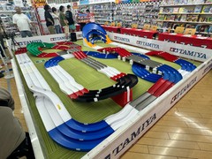 コジマ甲府店8.23